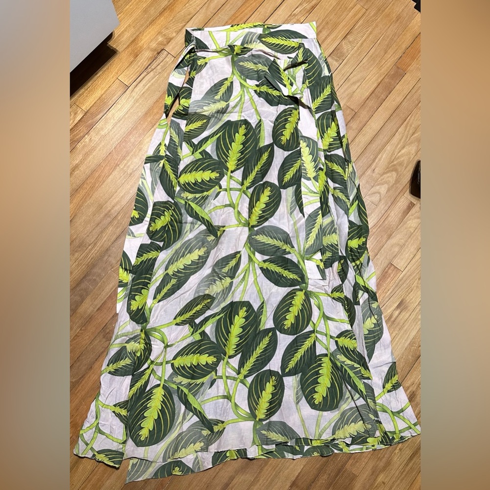 MOS WRAP AROUND SKIRT